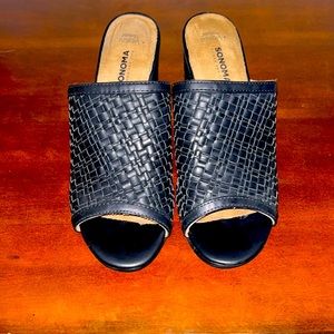New never worn Black Mules Size 10